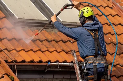 Démoussage et hydrofuge de toiture à Gruny